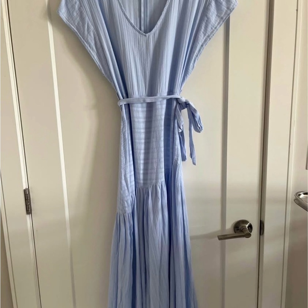 Light Blue V-Neck Maxi Dress